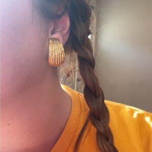 Vintage Gold toned clip on Earrings